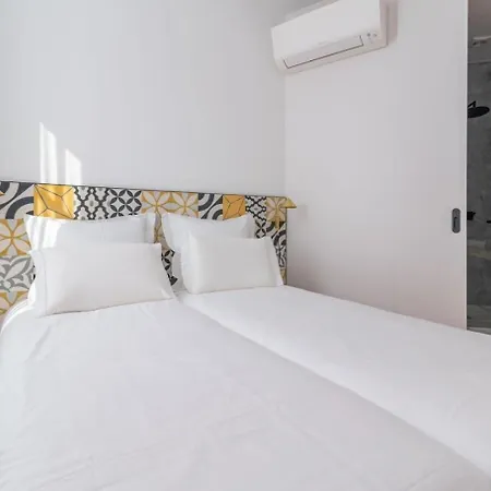Be Local - Historic House Of Santo André In Alfama - Appartement Lisboa