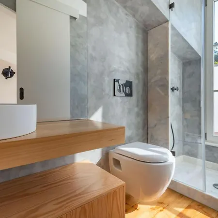 Be Local - Historic House Of Santo Andre In Alfama - Apartment *