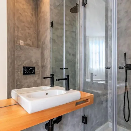 Be Local - Historic House Of Santo Andre In Alfama - Apartment